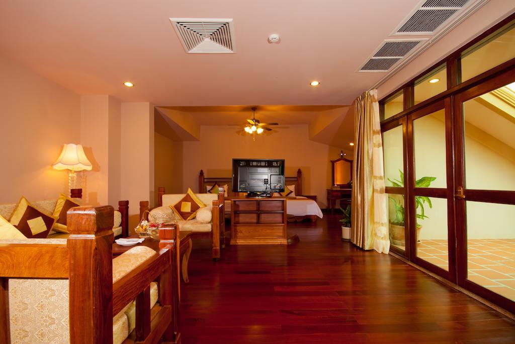 Angkor Era Hotel Сием Реап Екстериор снимка