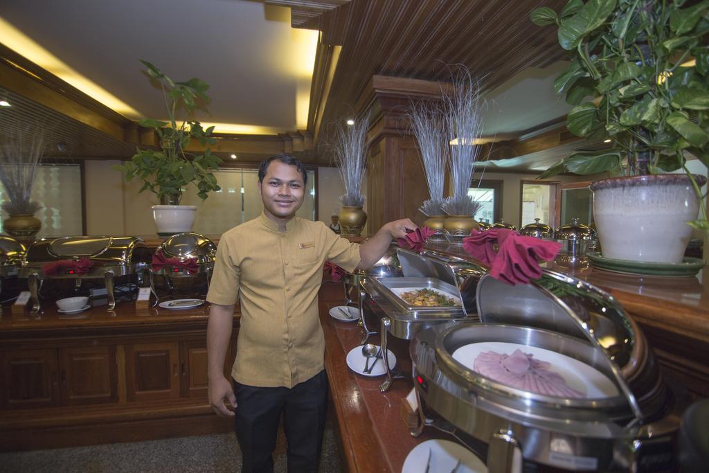 Angkor Era Hotel Сием Реап Екстериор снимка