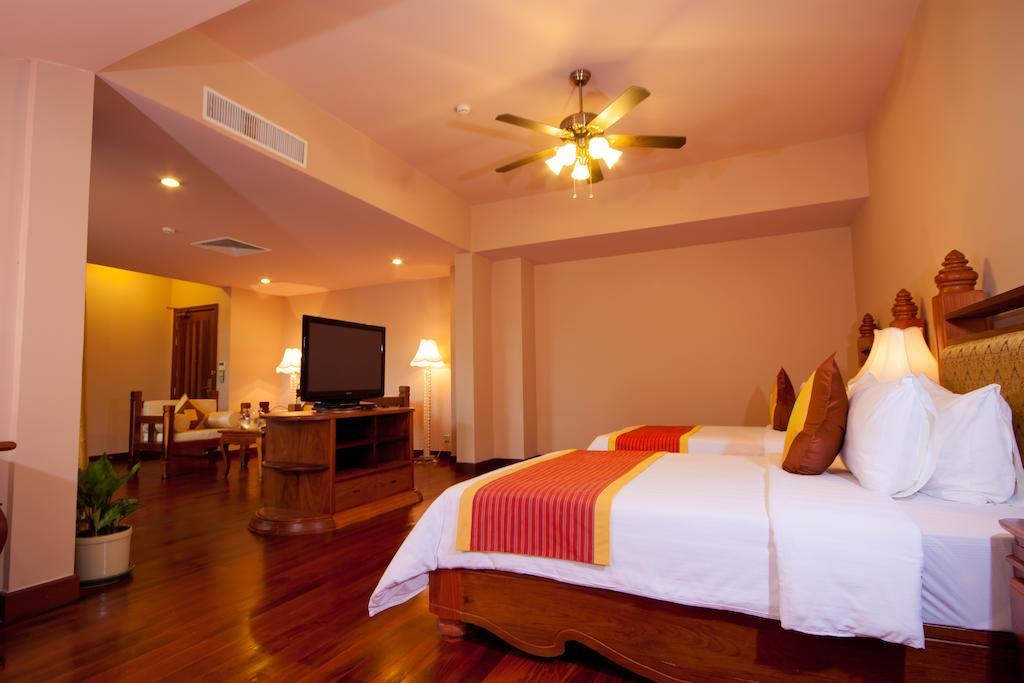 Angkor Era Hotel Сием Реап Екстериор снимка