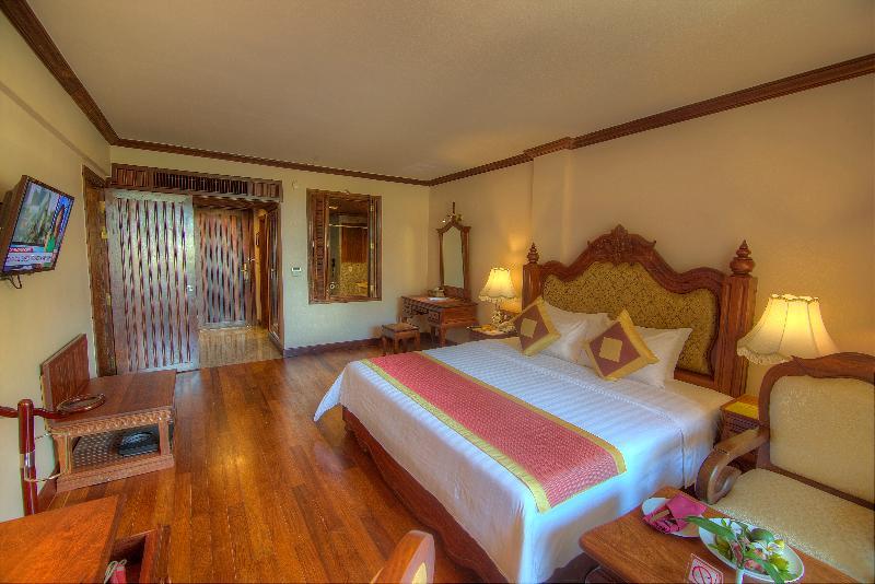 Angkor Era Hotel Сием Реап Екстериор снимка